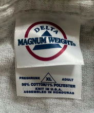 Load image into Gallery viewer, Tampa Bay Bucaneers 2003 Super Bowl XXXVII Champions T-Shirt Unworn NFL Football
