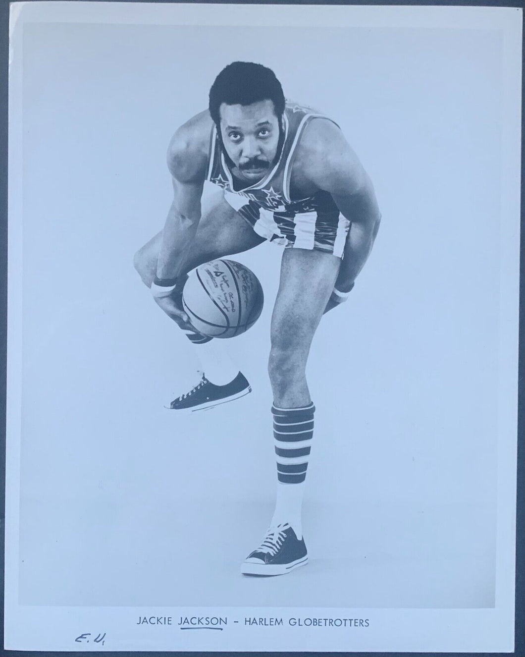 1962-1975 Lot of 6 Harlem Globetrotters B&W Promotional Type 1 Photos Basketball