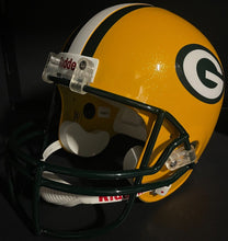 Load image into Gallery viewer, Desmond Howard Autographed Signed Green Bay Packers NFL Helmet Football COA
