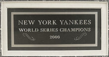 Load image into Gallery viewer, 2000 New York Yankees World Series Champions Team Signed Photo x29 Autos Steiner
