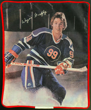 Load image into Gallery viewer, Vintage 1980's Wayne Gretzky NHL Hockey Pillow Case Edmonton Oilers
