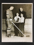 1962 Doug Harvey Press Photo Most Popular Player In The Game Award Presentation
