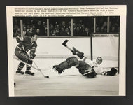 1967 Montreal Canadiens vs Maple Leafs UPI Press Photo Forum Cournoyer + Gamble