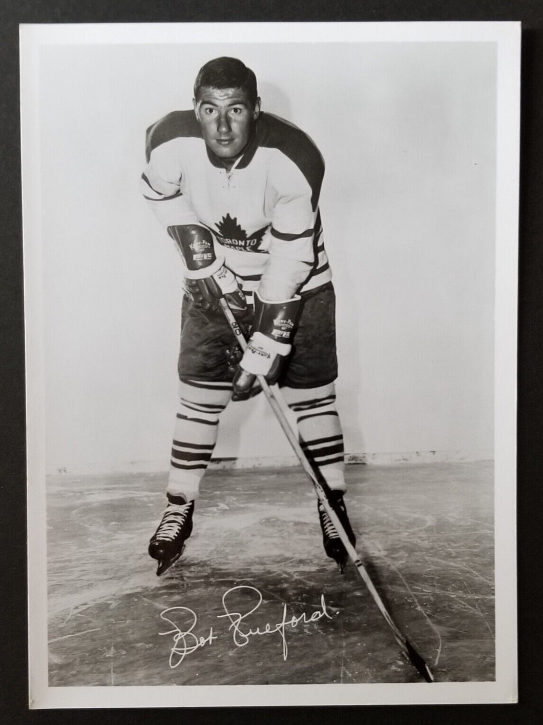 1963-64 Toronto Maple Leafs Team Issued Mail Order Souvenir Bob Pulford Photo
