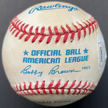 Load image into Gallery viewer, Robin Yount Autographed Rawlings OMLB Baseball Signed JSA Milwaukee Brewers HOF
