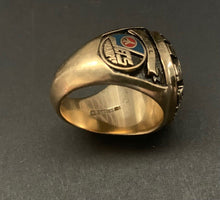 Load image into Gallery viewer, 1976 Bobby Hull Hockey WHA Jostens Salesman&#39;s Sample 10K Gold Championship Ring
