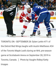 Load image into Gallery viewer, Auston Matthews Game Used Worn Hockey Gloves 2019 NHL Photo Matched + MLSE LOA
