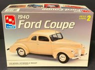 AMT ERTL 1940 Ford Coupe Scale 1:25 Model Car Kit Vintage Automobile