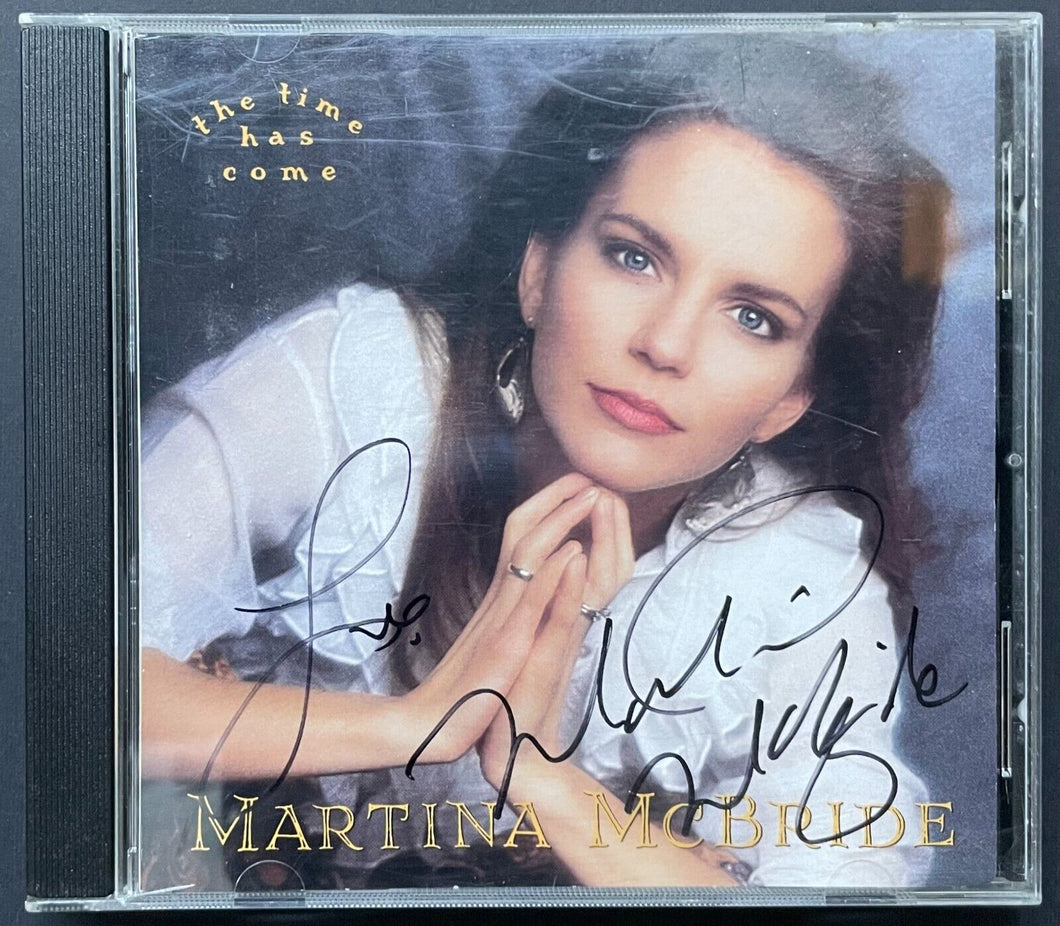 Newest Martina McBride Signed 2006 WE Fest Magazine/Program Page Inscribed