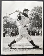 Load image into Gallery viewer, 1941 Charley Keller Type 1 Black &amp; White Photo New York Yankees MLB Baseball VTG

