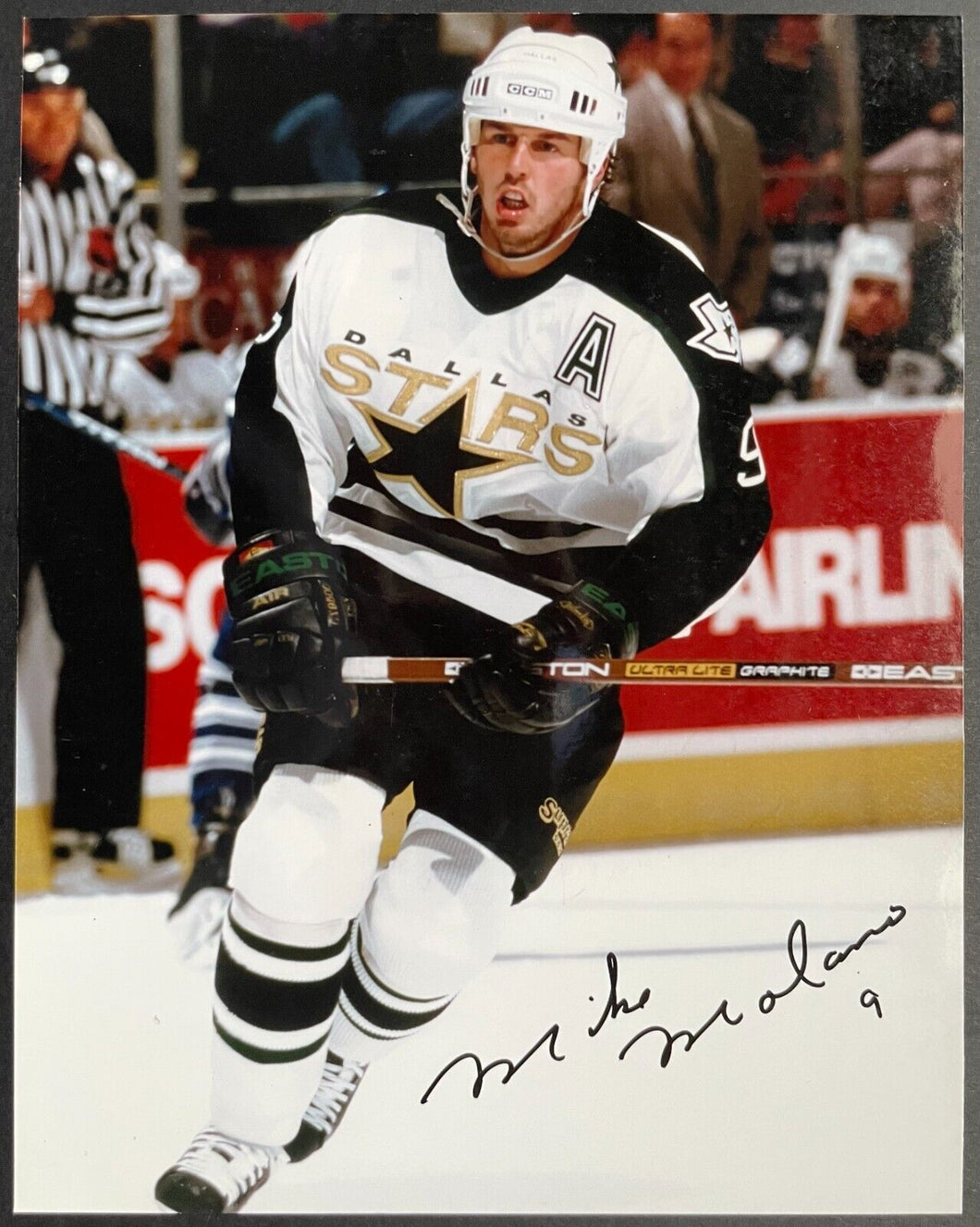 Mike Modano factory Autographed Dallas Stars Hockey