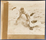 1960 Wire Photo MLB Chicago Cubs Tony Taylor Attempts To Tag Jackie Brandt