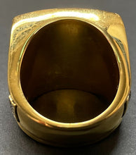 Load image into Gallery viewer, 1958 Whitby Dunlops World Champion 18 Carat Gold Plated Size 10 Replica Ring
