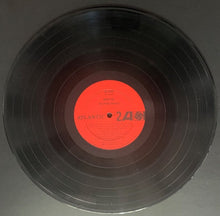 Load image into Gallery viewer, 1967 The Young Rascals Groovin&#39; Signed Album Felix Cavaliere Autographed Music
