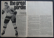 Load image into Gallery viewer, 1969 Canadian Boy Magazine NHL Red Wings Gordie Howe
