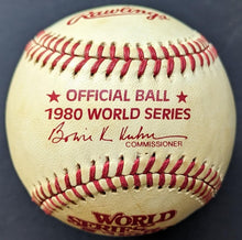 Load image into Gallery viewer, 1980 Official World Series Bowie Kuhn Official Rawlings Baseball MLB Vintage
