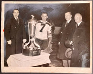1939 Vintage Type 1 Int'l News Photo NHL Boston Bruins Hockey Cooney Weiland
