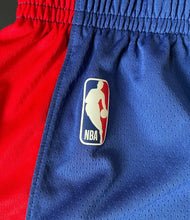 Load image into Gallery viewer, Detroit Pistons Game Used Scottie Lindsey Summer League Shorts NBA Sz Large
