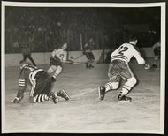 1960-61 Vintage NHL Hockey Montreal Canadiens Captain Doug Harvey Press Photo
