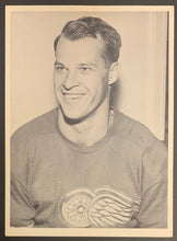Load image into Gallery viewer, Vintage Gordie Howe Blue Line Premium NHL Hockey Photo Detroit Red Wings
