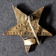Load image into Gallery viewer, 1937 Baseball Champions Pin Presented by Toronto Daily Star Vintage Historical
