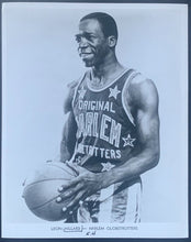 Load image into Gallery viewer, 1962-1975 Lot of 6 Harlem Globetrotters B&amp;W Promotional Type 1 Photos Basketball
