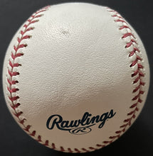 Load image into Gallery viewer, Willie Mays Signed Autographed Official Major League Rawlings Baseball PSA/DNA
