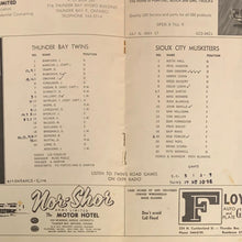 Load image into Gallery viewer, 1972 USHL Hockey Program Thunder Bay vs Sioux City Musketeers Vintage
