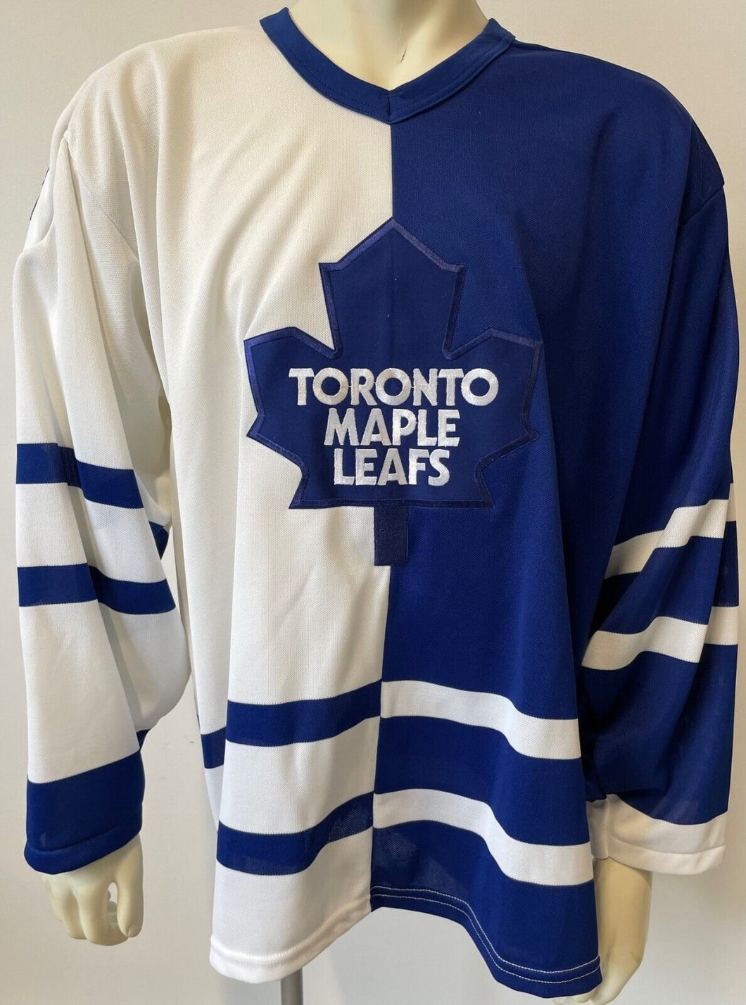 Vintage Toronto Maple Leafs CCM Hockey Jersey Size Large White 90s NHL