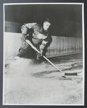 Load image into Gallery viewer, 1940s NHL Hockey Detroit Red Wings Ted Lindsay Original Team Issued Photo Vtg
