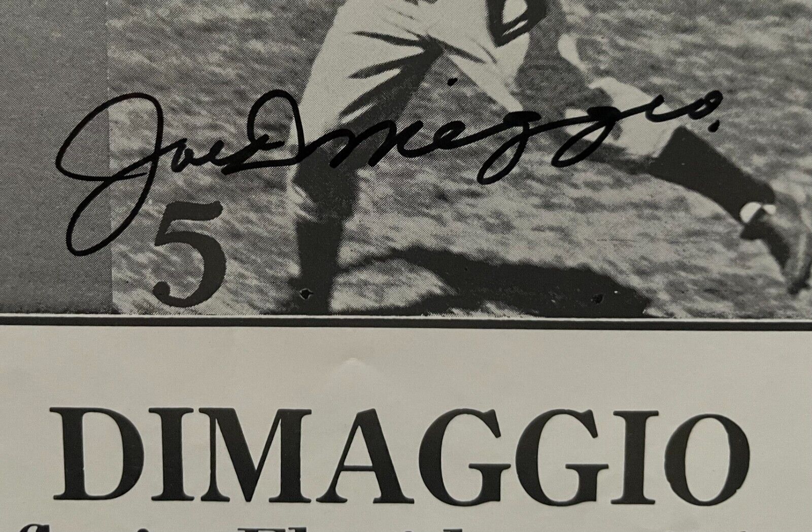 Joe DiMaggio signed B&W Photograph - buy BAS authenticated autograph