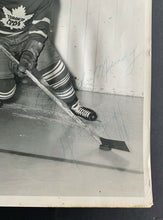 Load image into Gallery viewer, Vintage Dick Duff Autographed Turofsky NHL Hockey Photo Toronto Maple Leafs JSA
