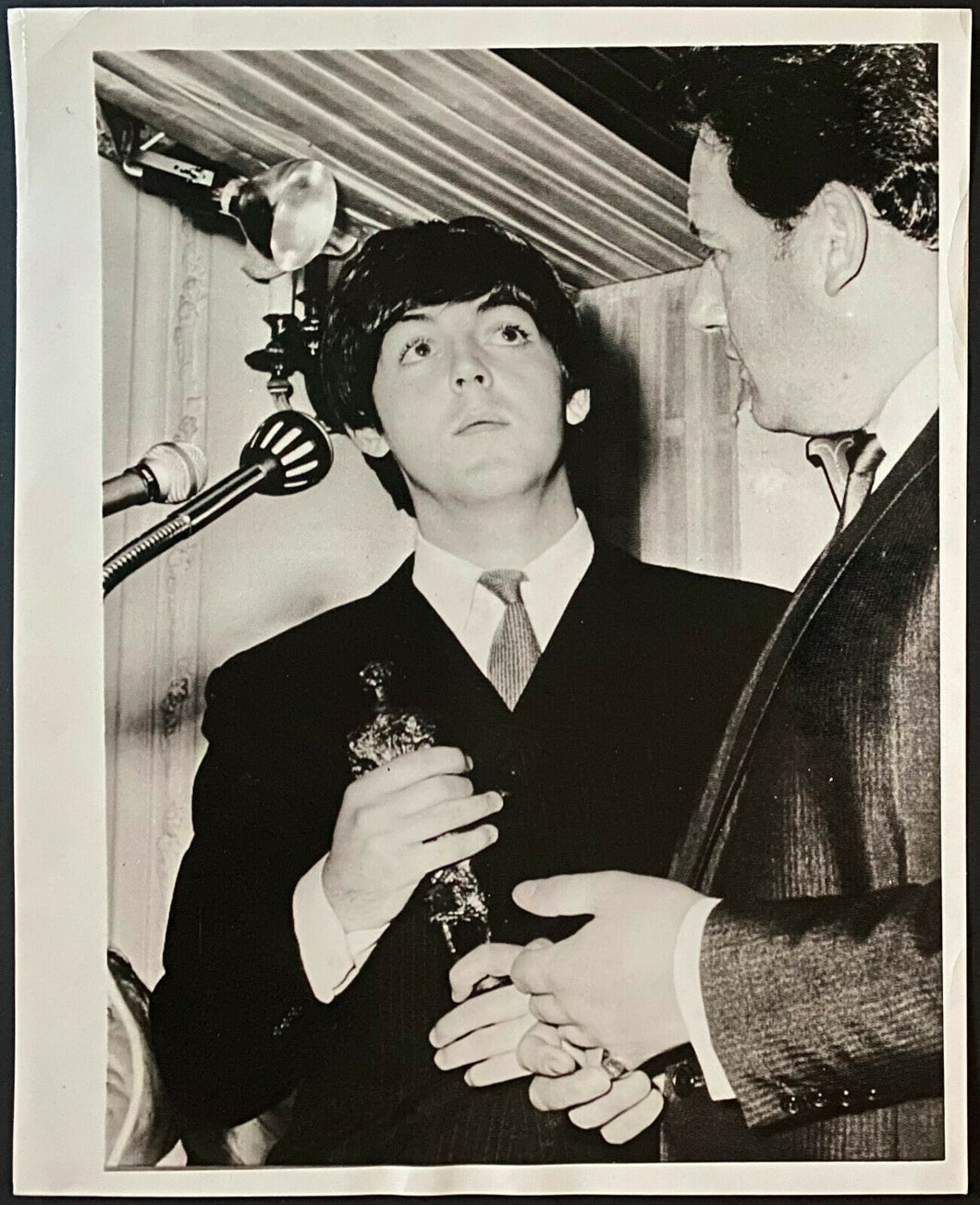 1965 Paul McCartney Type 1 United Press International Photo Recieves Song Award