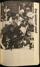 Load image into Gallery viewer, 1976-77 WHA Hockey Houston Aeros Vintage Media Guide Gordie Howe on Cover Vtg
