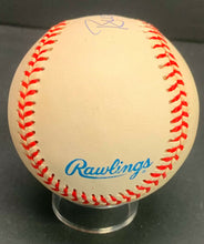 Load image into Gallery viewer, Bret Saberhagen Autographed Baseball Signed American League Rawlings Sweet Spot
