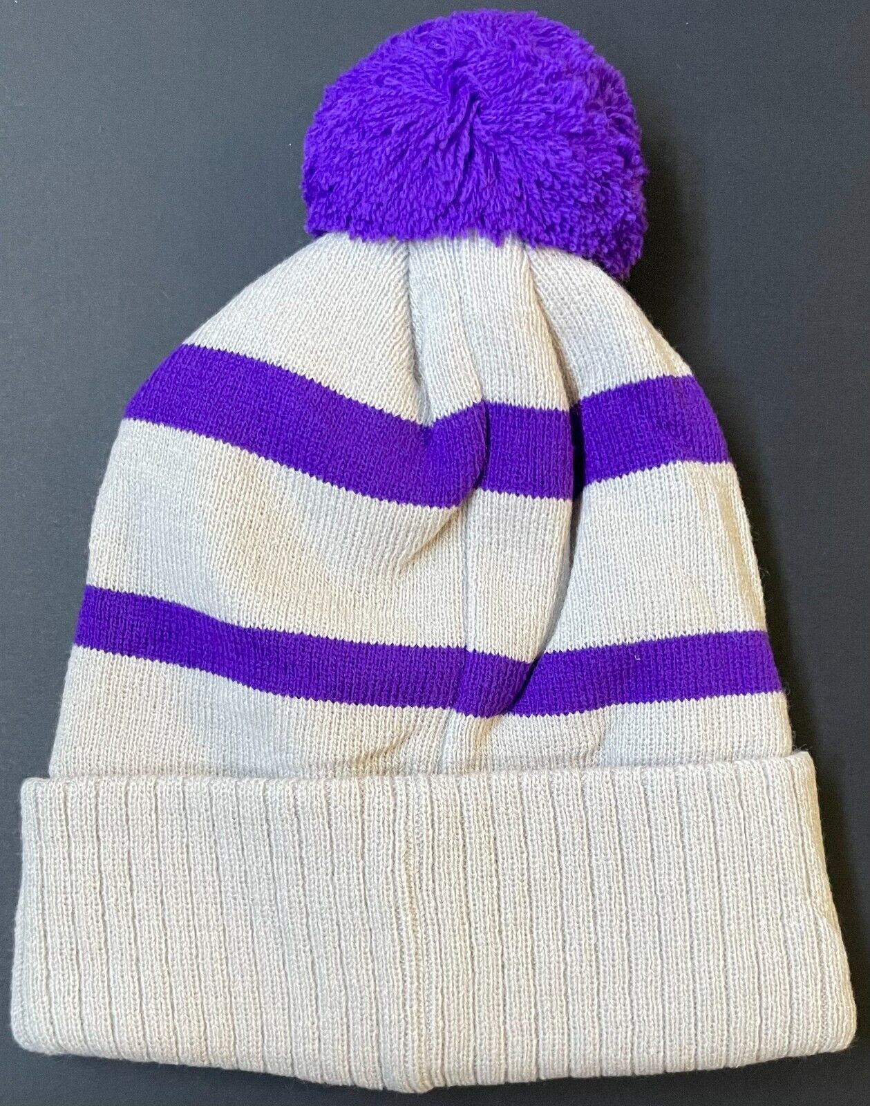 Chapeau d'hiver (Winter Hat) - NDG Hockey Association - NDG Hockey League