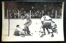 Load image into Gallery viewer, 1967 Montreal Canadiens North Stars Type 1 Press Photo Forum Beliveau Maniago

