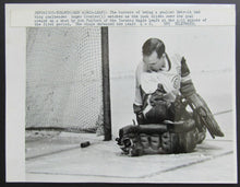 Load image into Gallery viewer, Vintage Press Photo NHL Roger Crozier Detroit Red Wings v Toronto Maple Leafs
