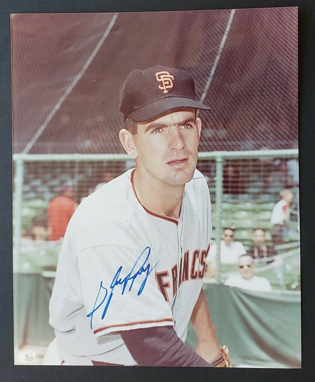 MLB San Francisco Giants Hall Of Famer Gaylord Perry Autographed Photo 8x10