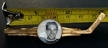 Load image into Gallery viewer, 1949-50 NHL Hockey Max Bentley Bee Hive Premium Tie Clip Toronto Maple Leafs HOF
