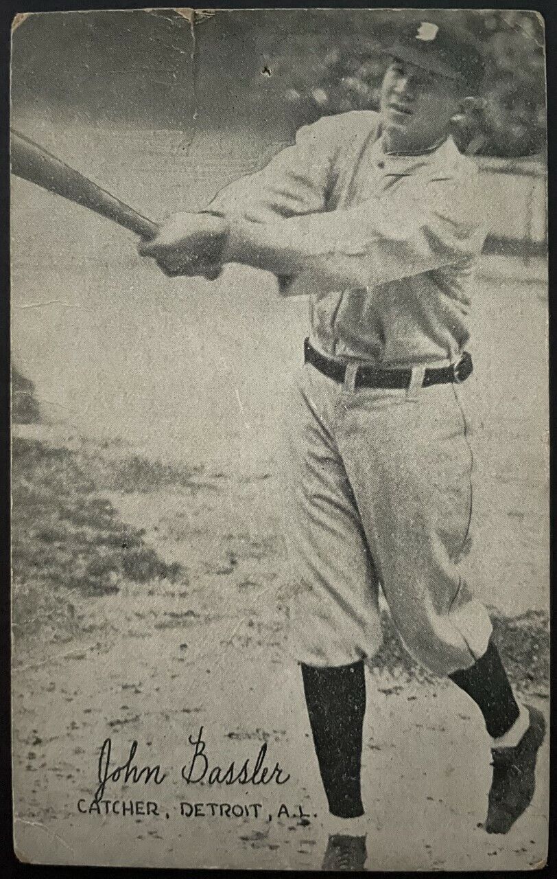 1922 John Basser Detroit Tigers Vintage MLB Baseball Exhibit Card AL Catcher