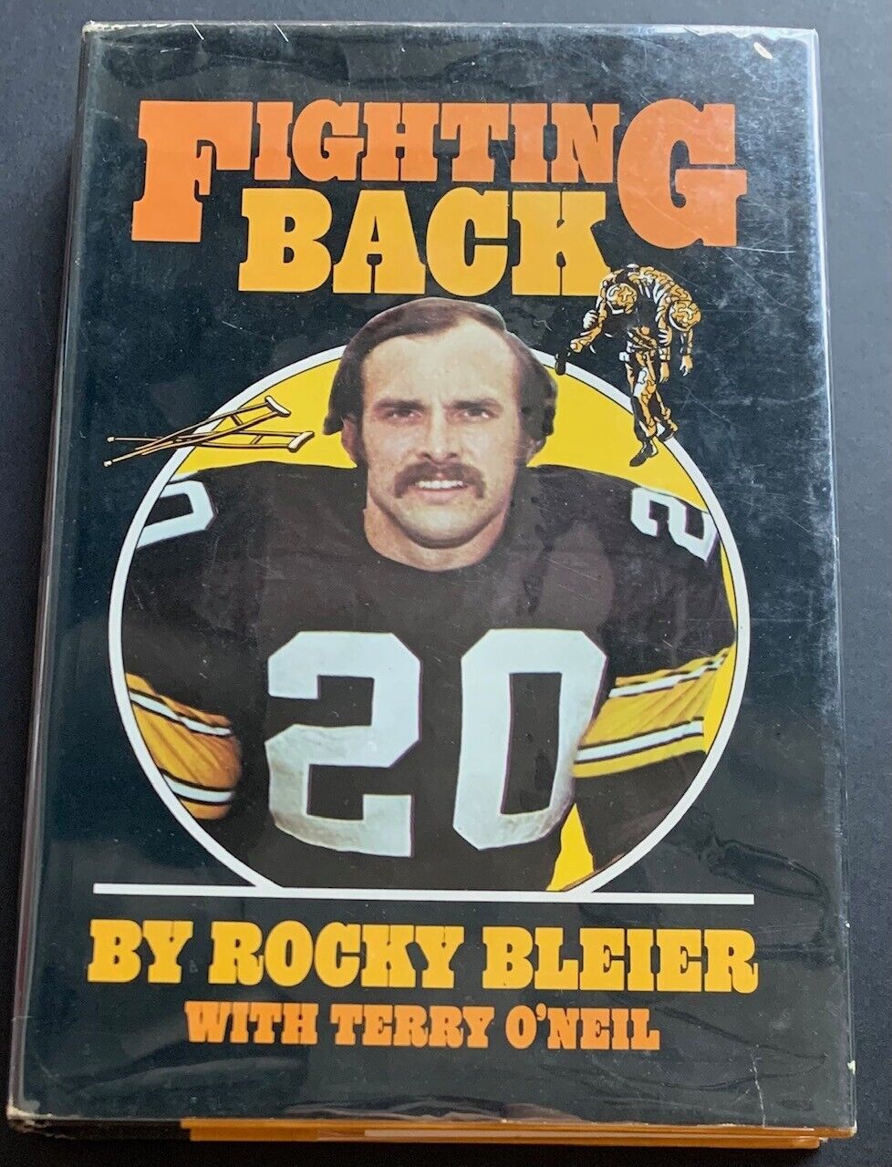 1975 Rocky Bleier Signed Fighting Back Hardcover Football Book NFL Vintage