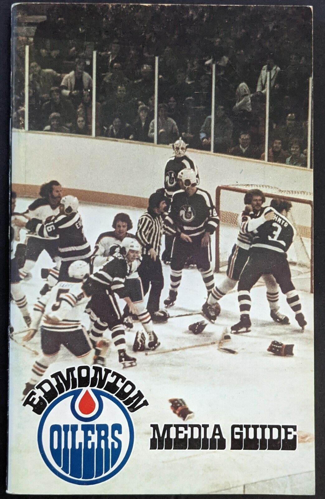 1975 - 76 Vintage Edmonton Oilers Media Guide NHL Hockey Norm Ullman HOF