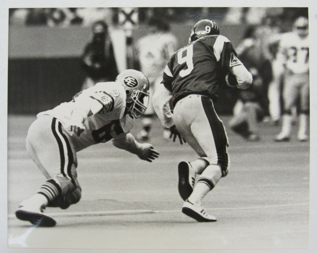 1980's CFL Press Photo Montreal Alouettes vs Eskimos Dattilio Vintage Brodeur