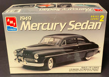 Load image into Gallery viewer, AMT ERTL 1949 Mercury Sedan Scale 1:25 Model Car Kit Vintage Automobile
