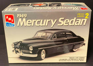 AMT ERTL 1949 Mercury Sedan Scale 1:25 Model Car Kit Vintage Automobile