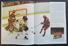 Load image into Gallery viewer, 1976 Canada Cup Official Program Coupe Canada Bobby Orr MVP Toronto Montreal VTG
