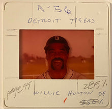 Load image into Gallery viewer, 1976 MLB Baseball American League 35mm Slides (10) Detroit Tigers Willie Horton
