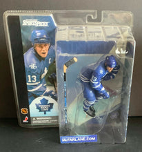Load image into Gallery viewer, 2001 Mats Sundin Hockey McFarlane Toys NHL Toronto Maple Leafs Figurine NOS
