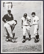 Load image into Gallery viewer, 1961 New York Yankees Press Photo Roger Maris Hits A Home MLB Baseball Game
